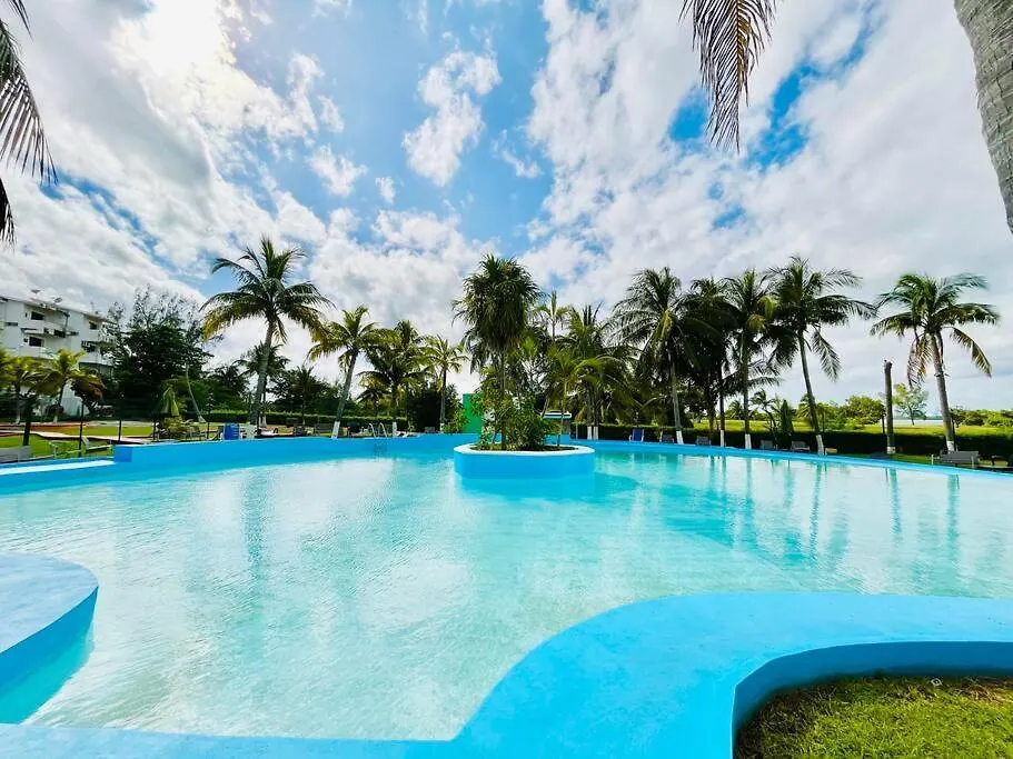 Lindo Estudio En Zona Hotelera #A - Gre301A - Cancún Apartment